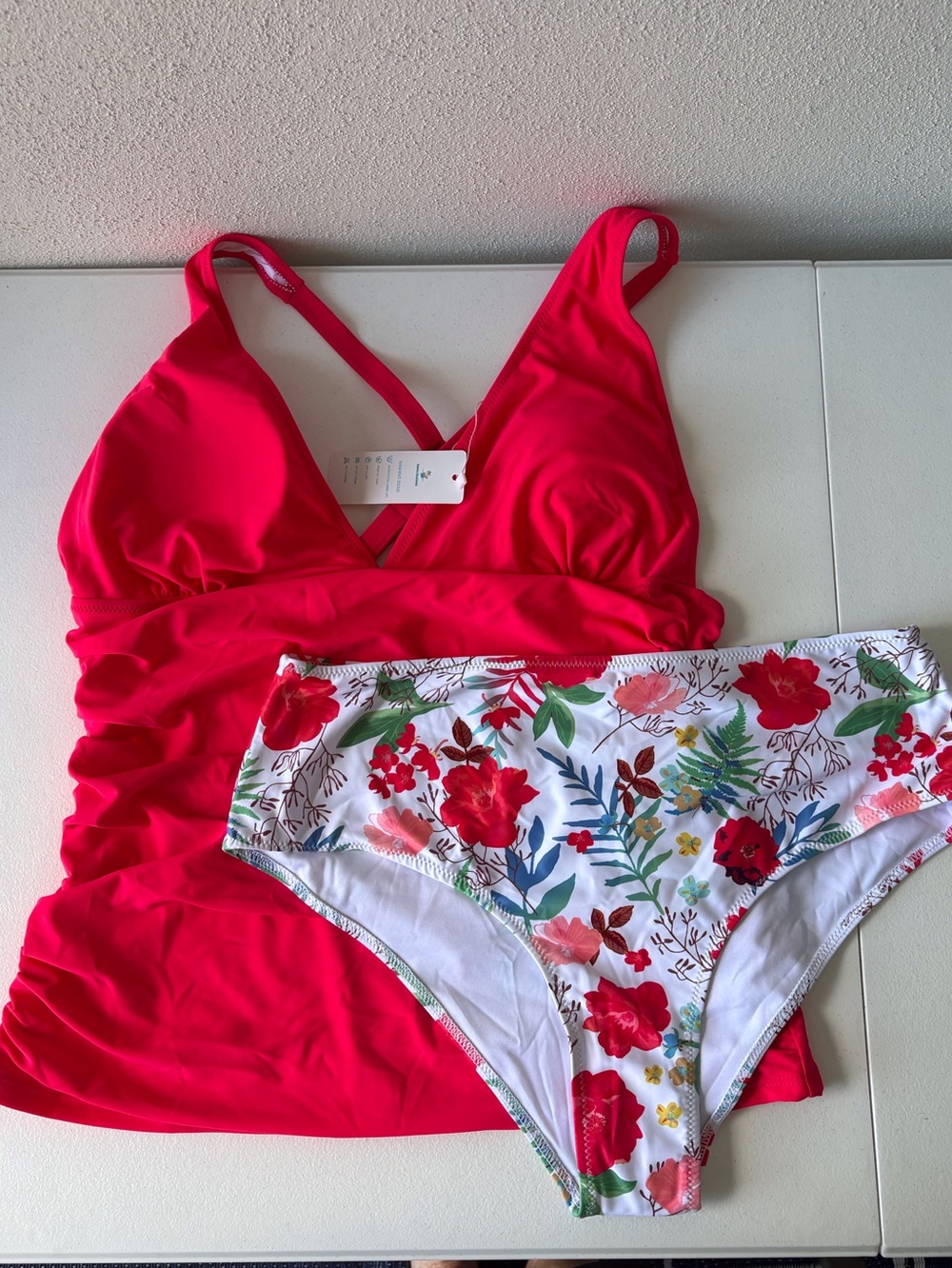 Beachsissi XL Tankini Red Floral Removable Cups Beach Cruise Summer Resortwear